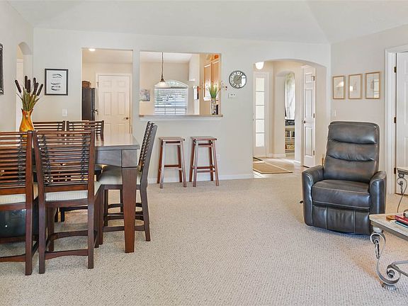 5th image of 1044 Oak Arbor Cir