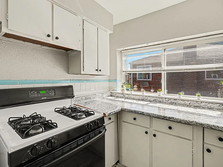 629 Maple Dr — Photo 8