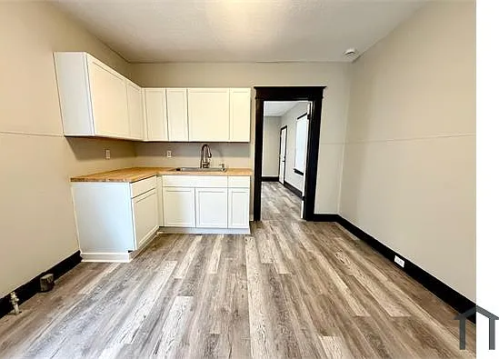 1545 Catalpa St — Photo 3