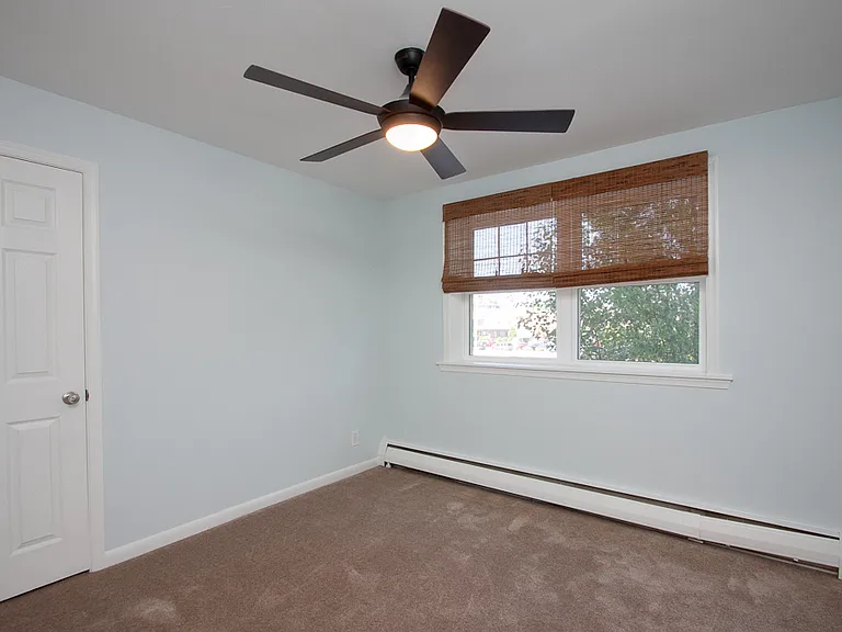 105 Runnymede Ave — Photo 7
