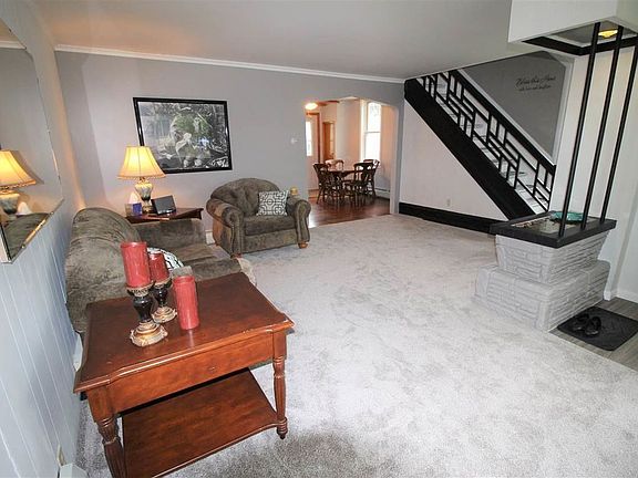 4th image of 1814 Lackawanna Ave