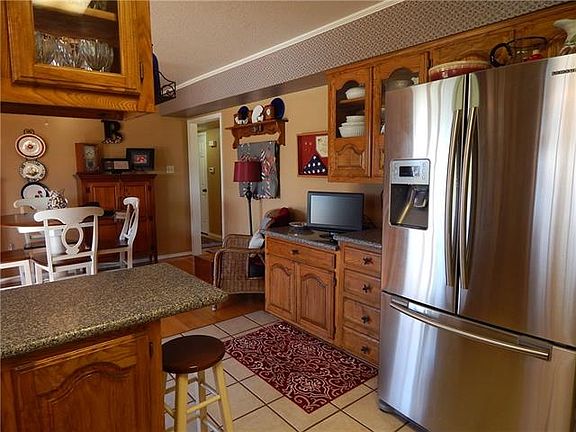4th image of 323 County Road 3320