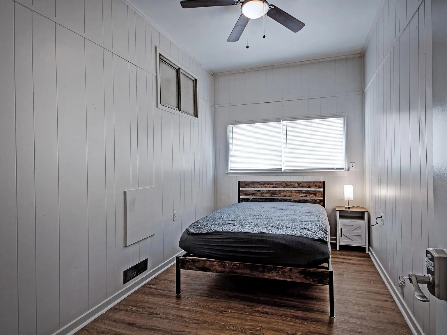 4 bed, 1.0 bath, 1417 sqft, $866 — Photo 4