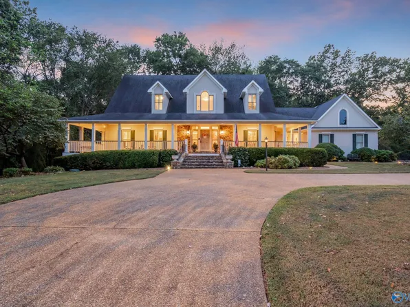 202 Andrea Kaye Ct, Hazel Green, AL 35750