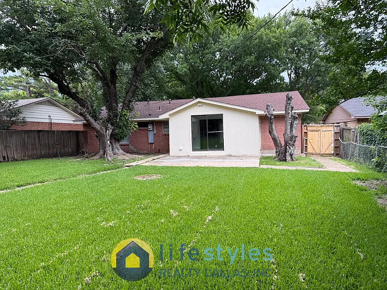 517 Cherry Ln — Photo 14
