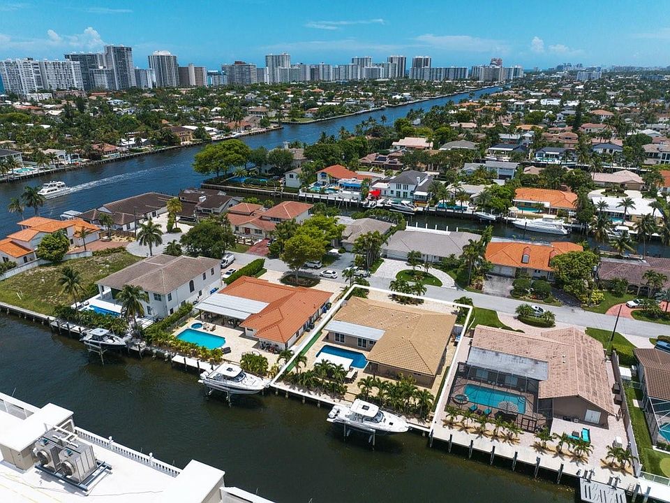 1st image of 3071 NE 47th Street