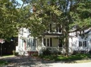 27 Florence St, Andover, MA 01810