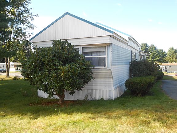 3rd image of 665 Saco St Lot 43