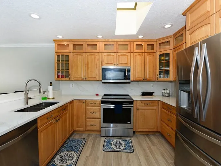 5979 Pinebrook Dr — Photo 4