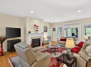 28 Cottage Cv, Plymouth, MA 02360