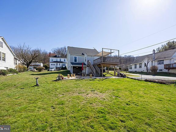 3rd image of 3801 Louanna Ave