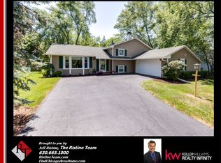 27W231 Birch St, Winfield, IL 60190