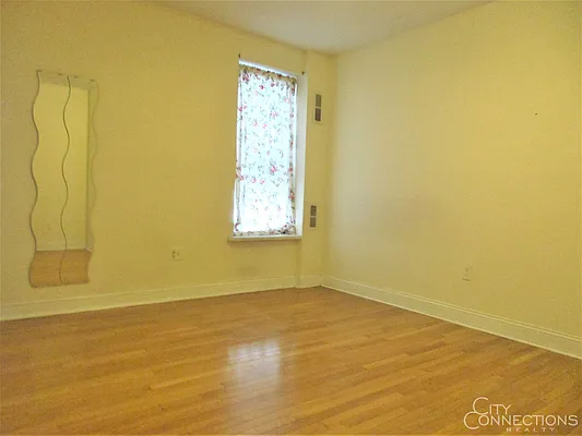 Rented by City Connections Realty | media 28