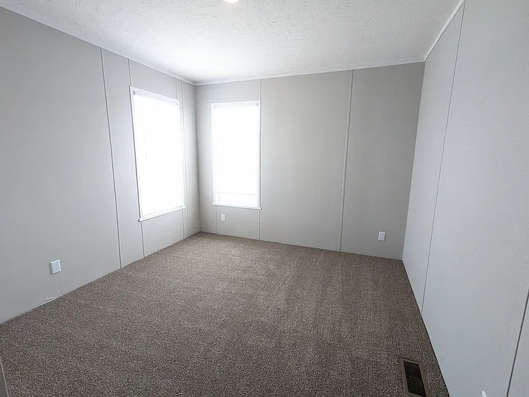 672 Indiana St #672 — Photo 13