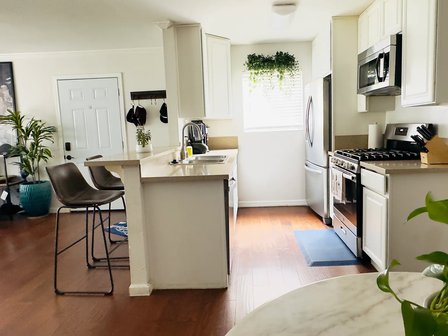 1032B Cabrillo Park Dr — Photo 1