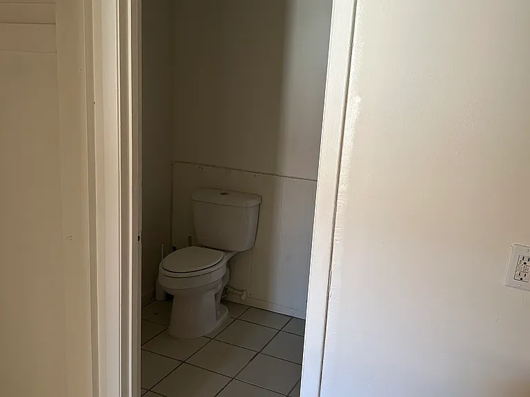 380 Riverfront Dr #A — Photo 15