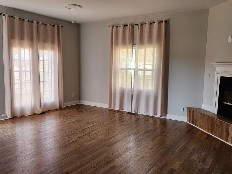 8006 Hemby Wood Dr — Photo 18