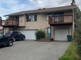 635 Pearl Dr, Anchorage, AK 99518