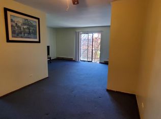 1552 Norway Ln APT 3B, Palatine, IL 60074