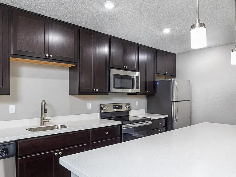 Springhill Apartments — Photo 32