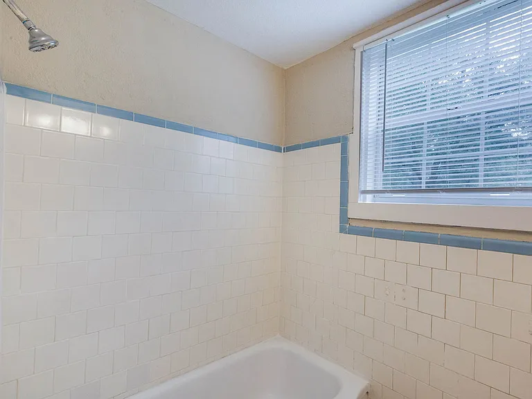 3809 Maplewood Ave #A — Photo 10