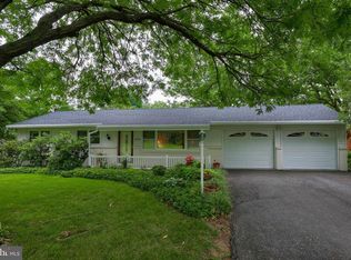 2333 Beacon Hill Rd, Lancaster, PA 17601