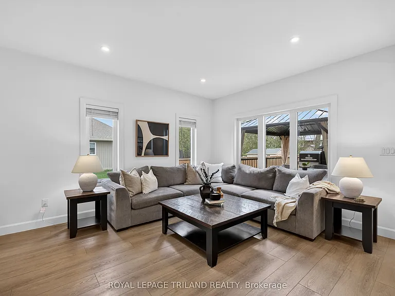 51253 Ashton St — Photo 8