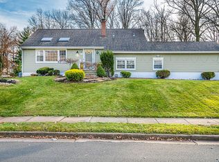 14 Midland Rd, Edison, NJ 08820