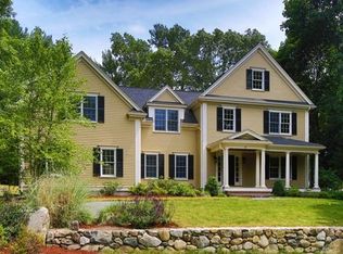 41 Wilson Rd, Bedford, MA 01730