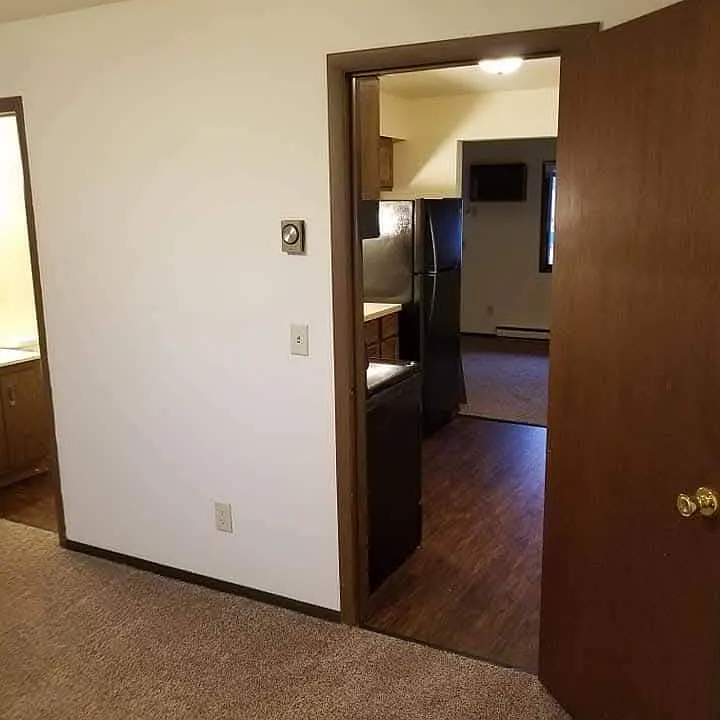 401 Center St #11