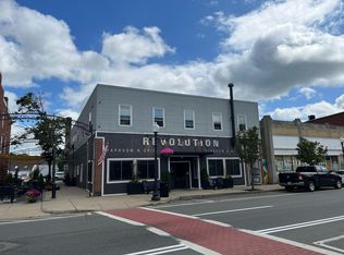 59 N Main St, Rochester, NH 03867