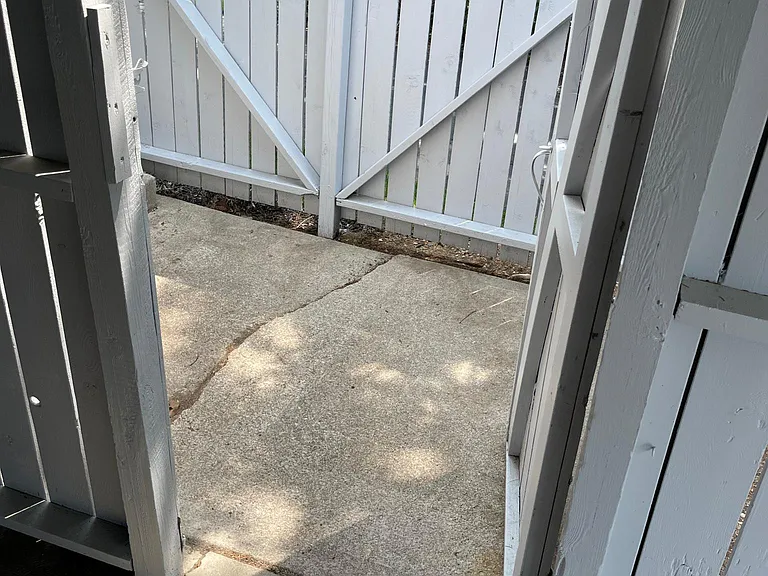 83 Corbins Mill Dr — Photo 5