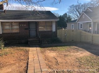 1231 Effingham Rd, Charlotte, NC 28208