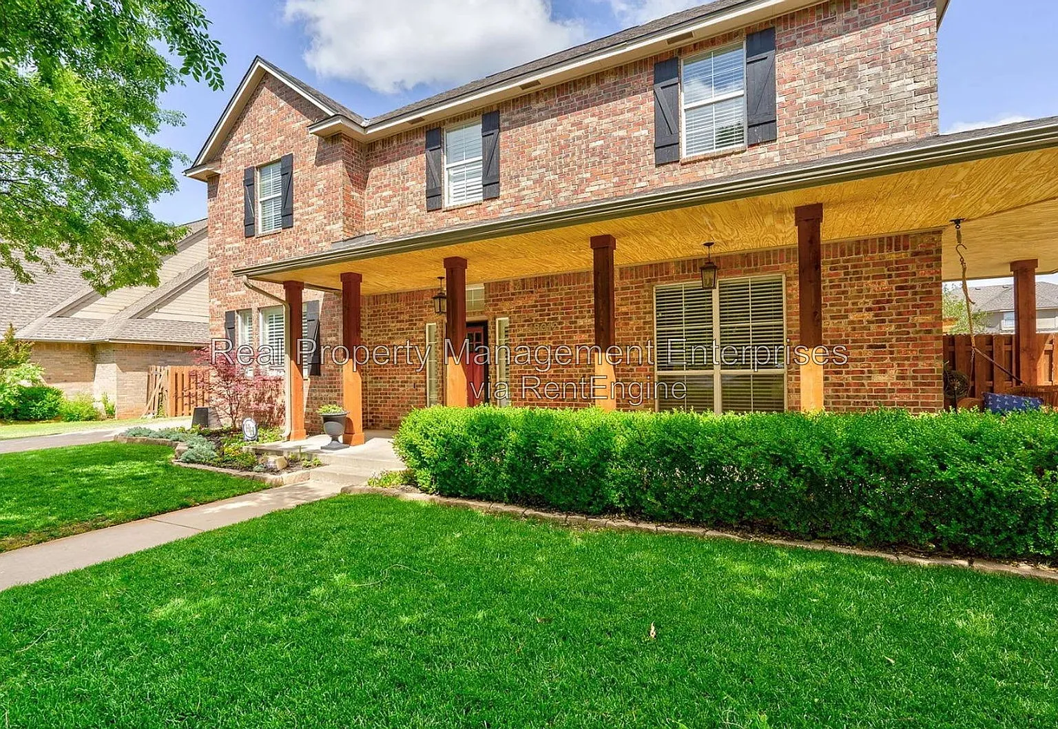 6 bed, 5.0 bath, 4102 sqft, $4,500 — Photo 1