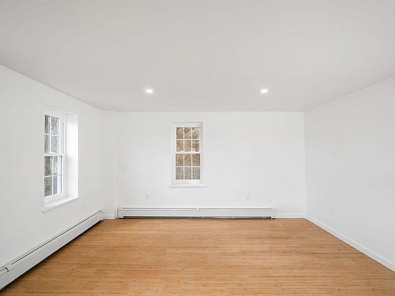 4th image of 804 Plymouth St