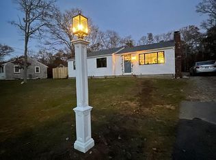 539 Cotuit Rd, Mashpee, MA 02649