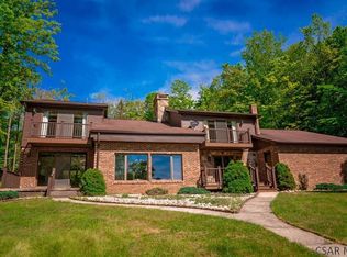1615 Peninsula Dr, Central City, PA 15926
