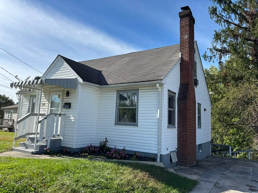 4 bed, 1384 sqft, $1,350 — Photo 3