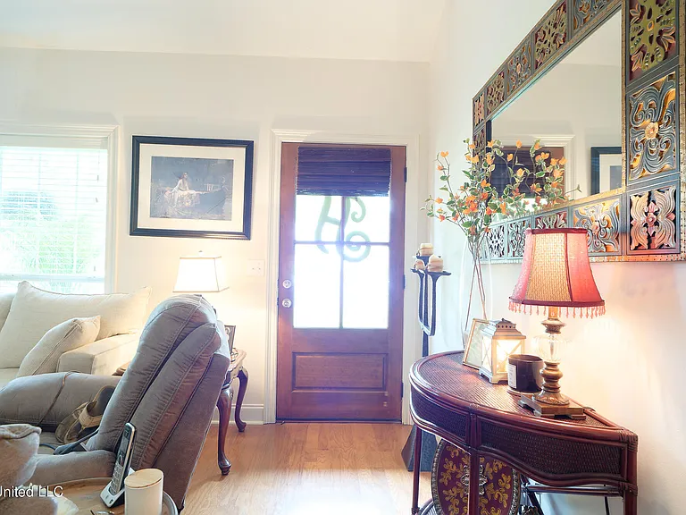 408 Green Tree Pl — Photo 11