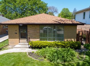 3910 Fargo Ave, Skokie, IL 60076