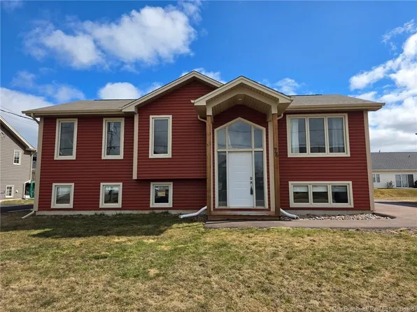 76 Sebastien St, Shediac, NB E4P 0L7
