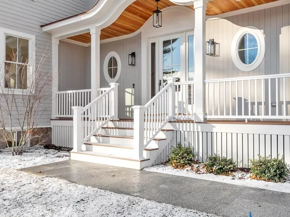 2 Beech Tree Ln, Lexington, MA 02421