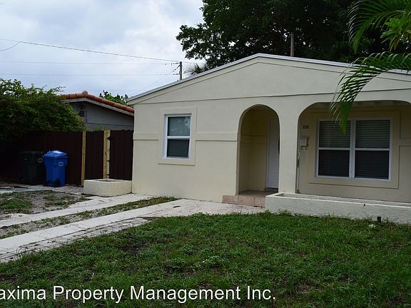 3rd image of 5124 NE 5th Ave