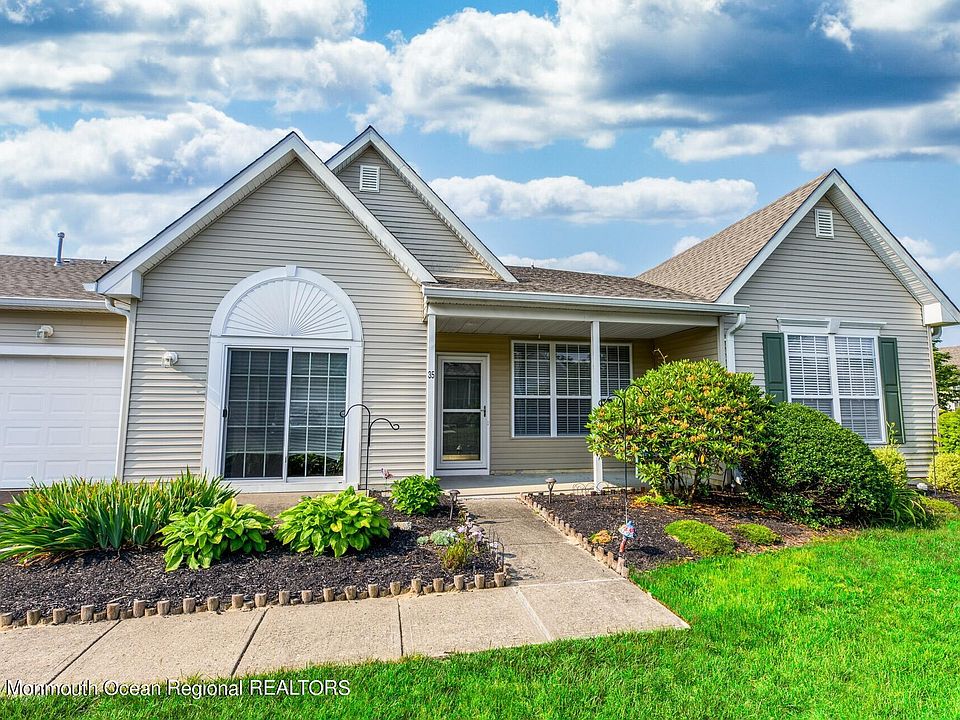 1st image of 35 Deerchase Lane