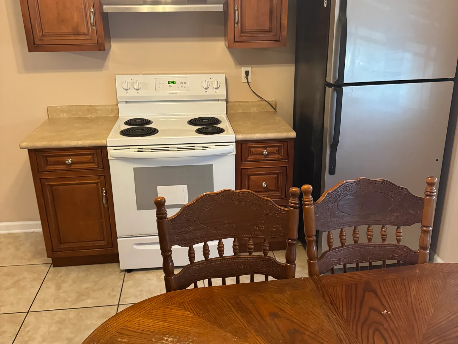 2 bed, 809 sqft, $1,250 — Photo 2