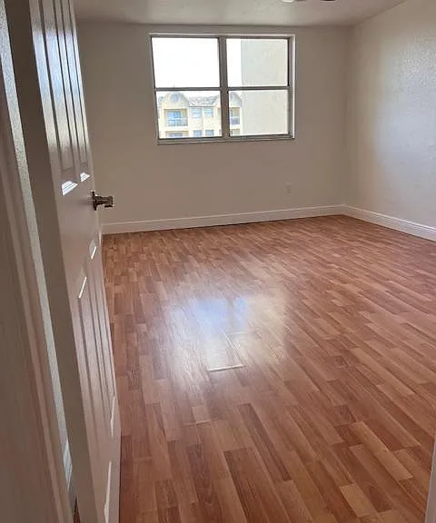 8235 Lake Dr #401 — Photo 4