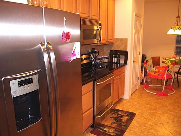 5th image of 14139 Stilton St