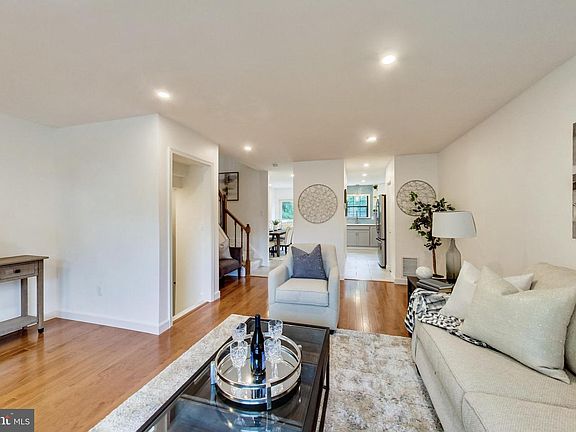 4th image of 20505 Summersong Ln