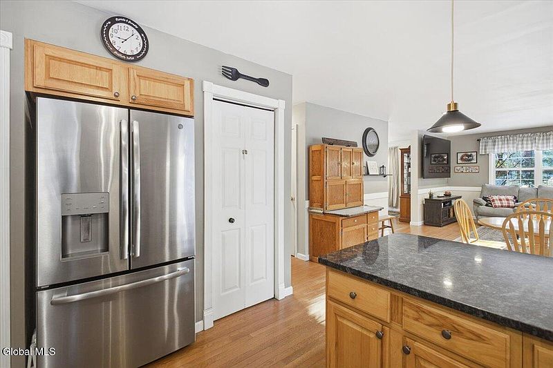 4th image of 43 Barrington Drive