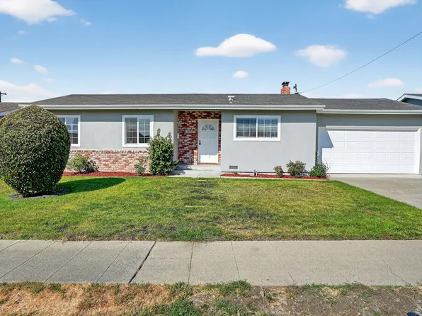 8578 Deervale Rd, Dublin, CA 94568